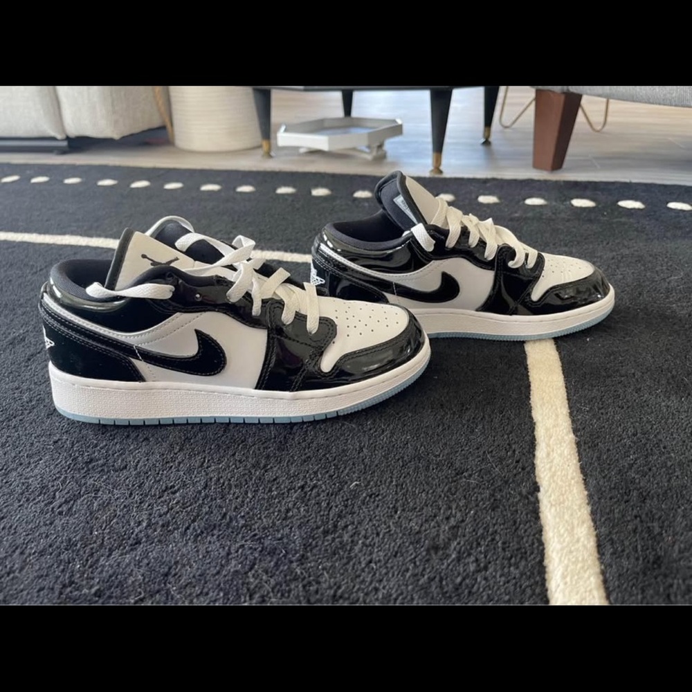 Jordan Black and White Sneakers Timeless Style